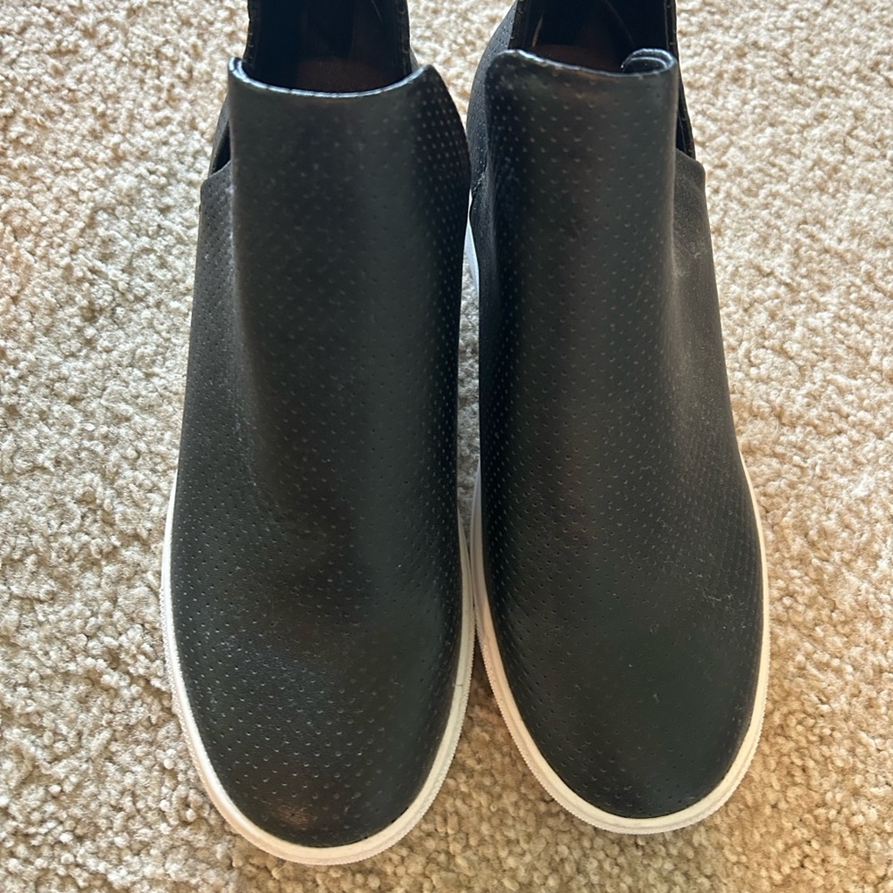 Black Steve Madden Boots